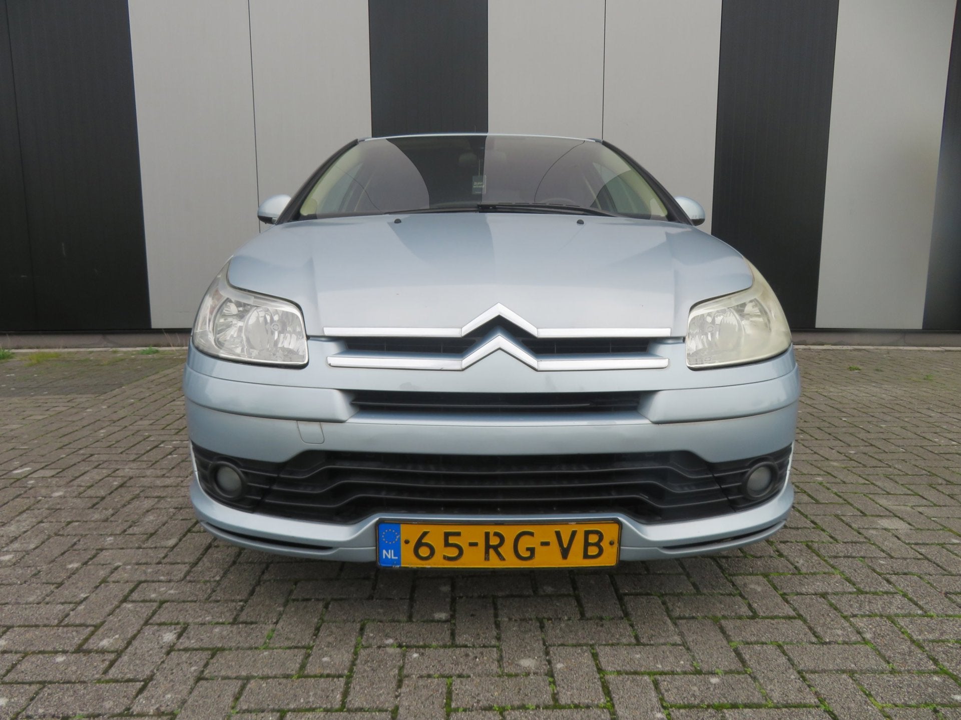 Citroen C4 2.0-16V VTR+, Auto's, Dealer onderhouden, Gebruikt, Zwart, Blauw