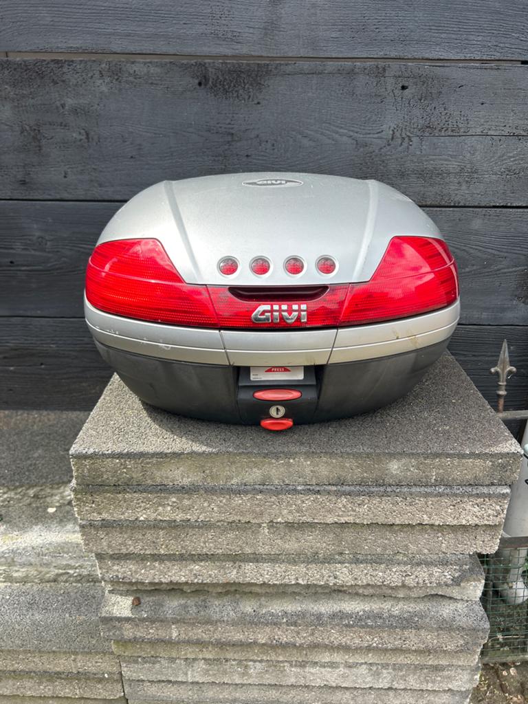 GIVI V46 Monokey Systeem Topkoffer - Zilver/Grijs, Ophalen, Gebruikt