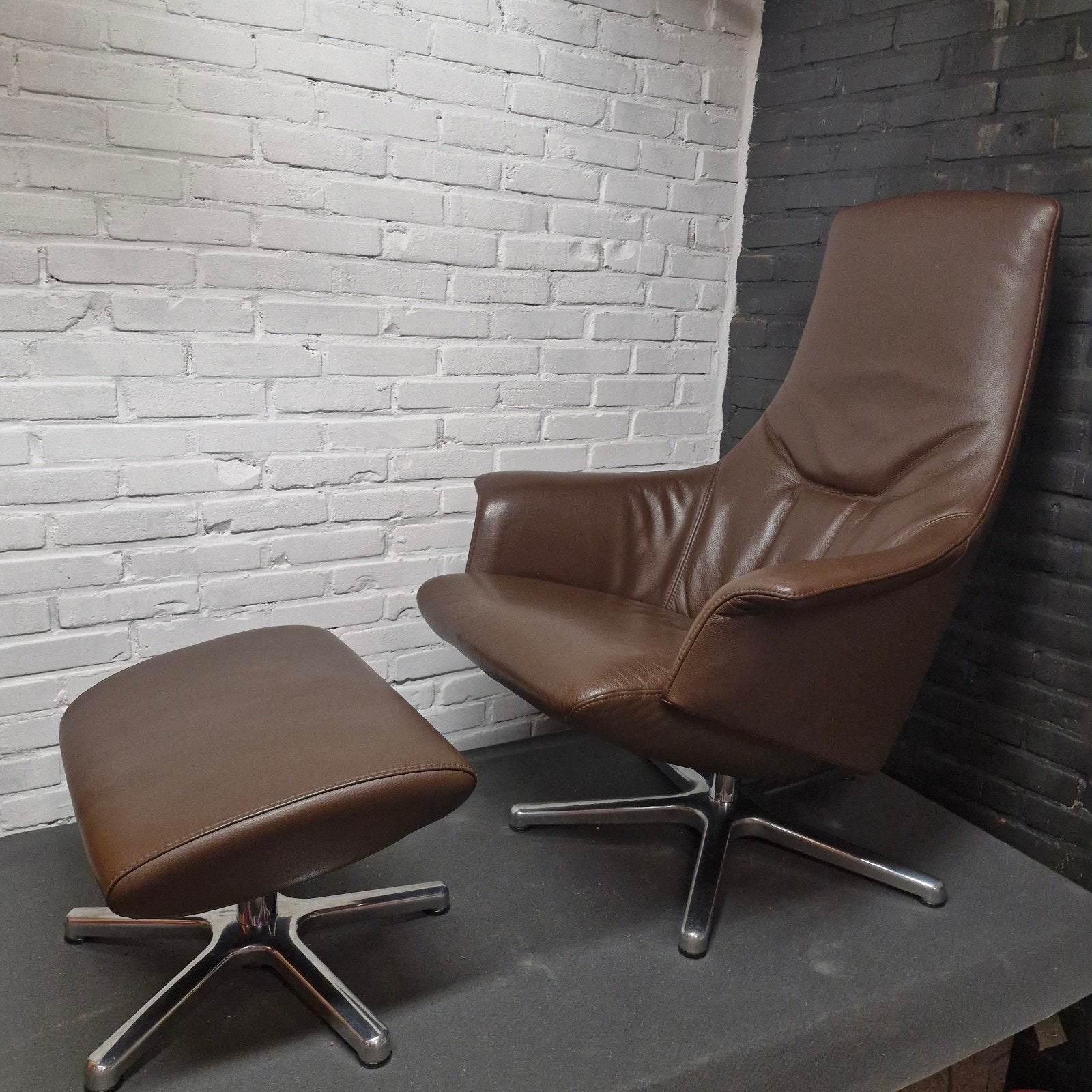 Gealux Volo Oscar Draai/ kiepfauteuil met Hocker, Huis en Inrichting, Ophalen, Modern, Comfortabel, Nieuw, 75 tot 100 cm