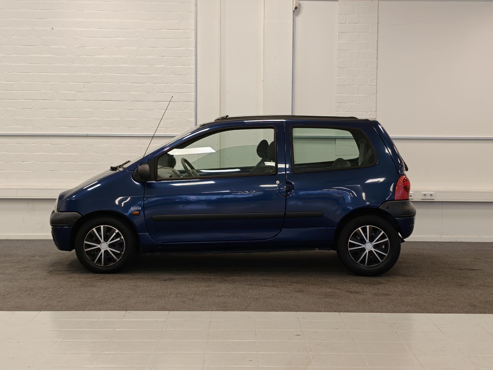 Renault Twingo 1.2 'Matic APK 10-2027! Open Dak, 4 cilinders, Bedrijf, 820 kg, 1149 cc