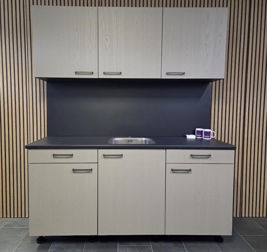NIEUWE Q-Line ARTEGO Keuken ca. 180 cm breed / INNOVARE, Huis en Inrichting, Keuken | Complete keukens, Overige kleuren, Nieuw