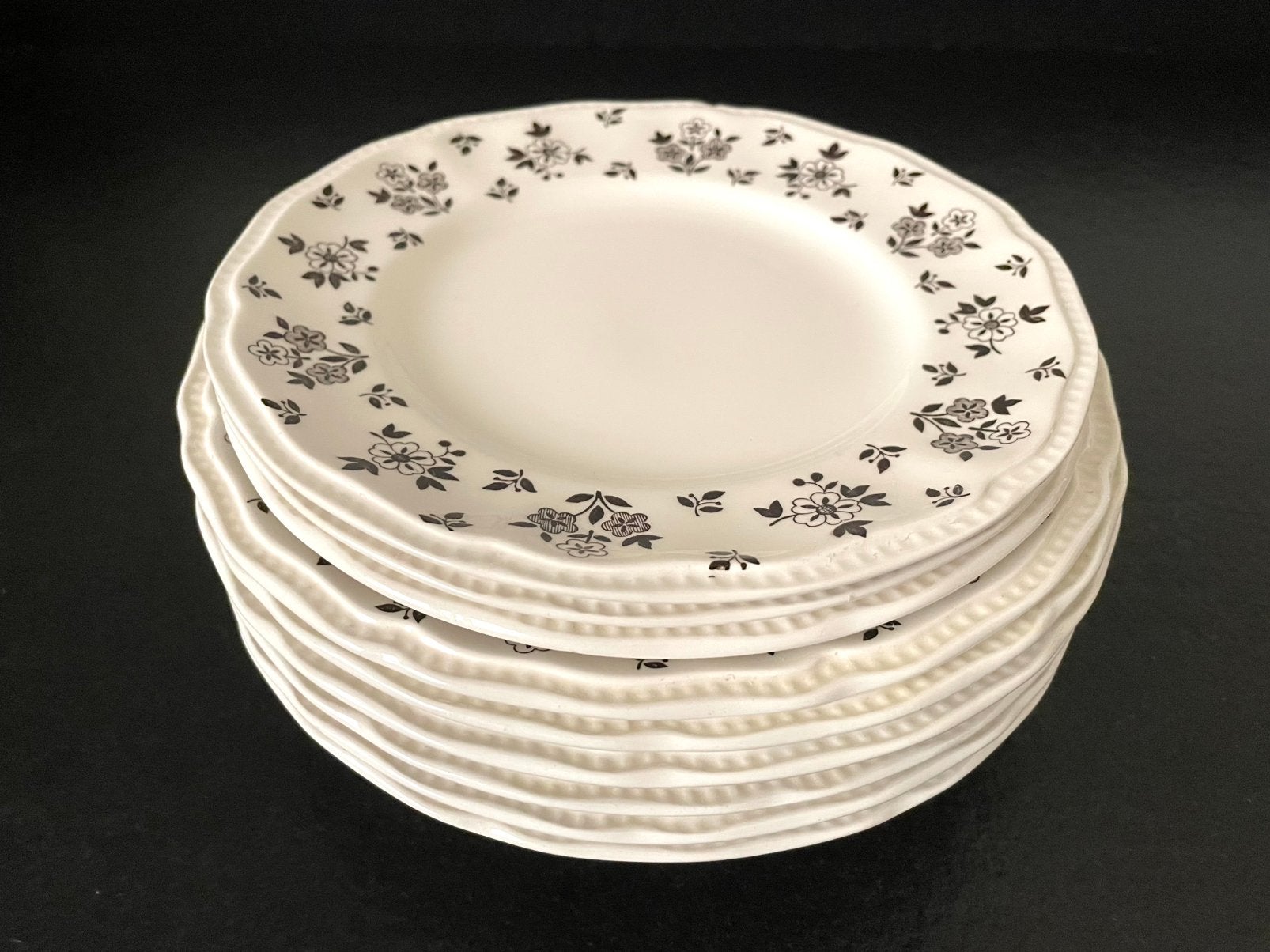 Vintage Wedgwood Antoinette Diepe Soep Platte Ontbijt-Borden, Huis en Inrichting, Keuken | Servies, Ophalen, Vintage, Zo goed als nieuw