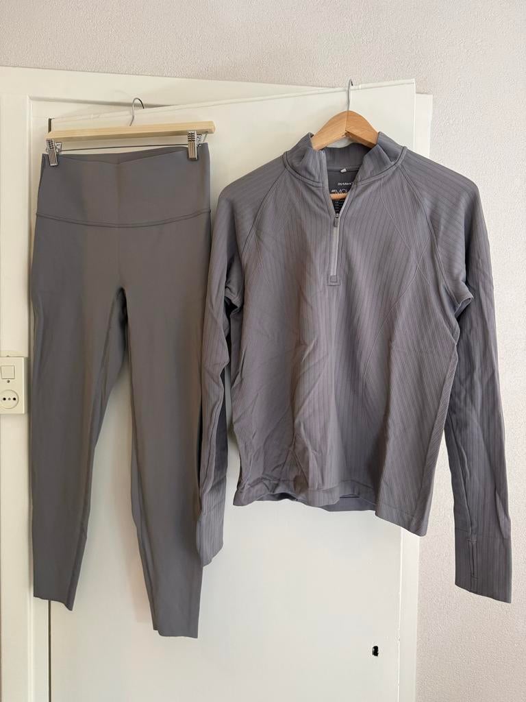 H&M Move Trainingsset: Legging & Truitje - Grijs, Maat L, Kleding | Dames, Sportkleding, Maat 42/44 (L), Ophalen of Verzenden