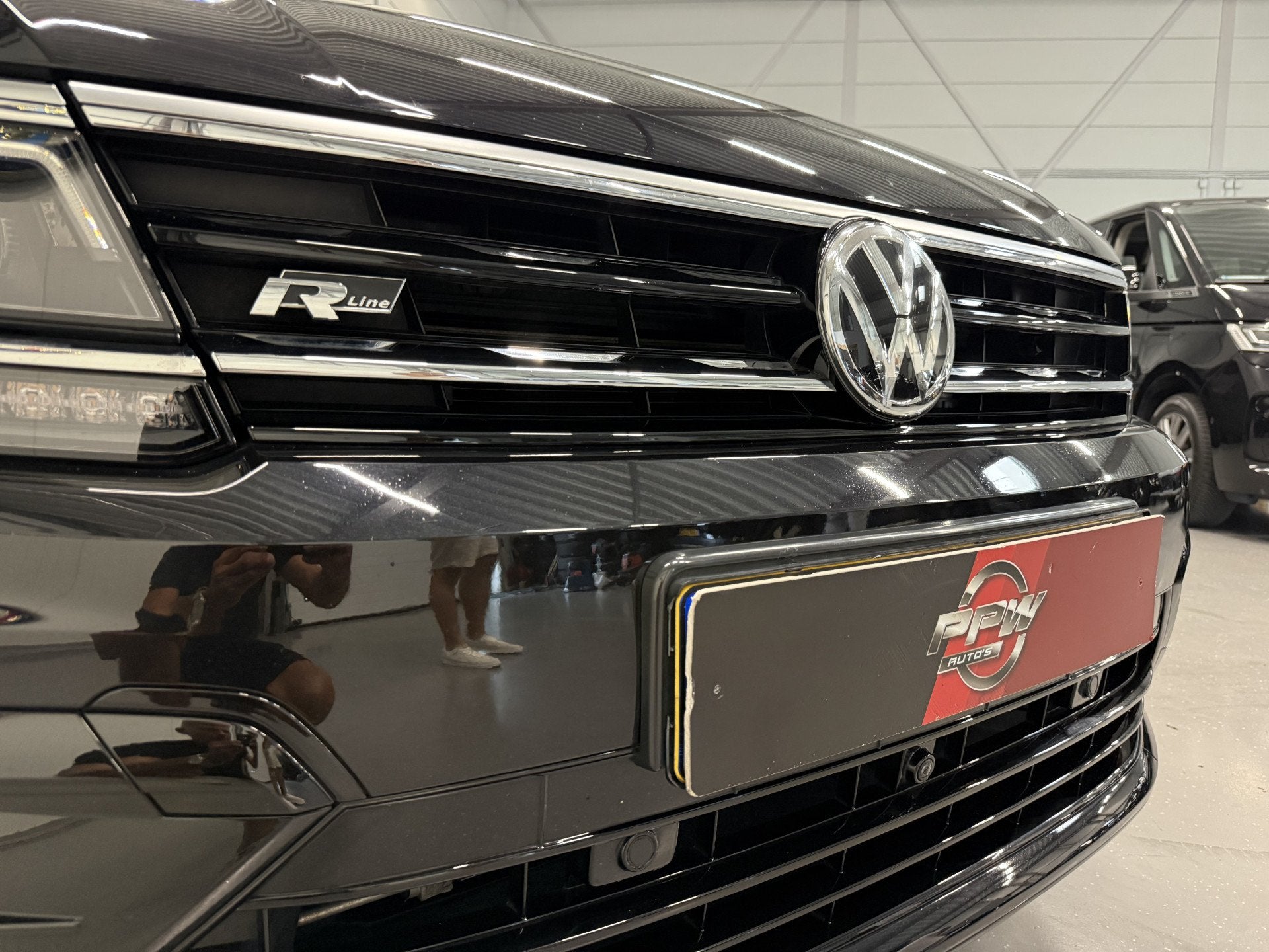 Foto 55 van Volkswagen Tiguan 2.0 TSI 4Motion 3x R-Line BLACK PANO/VOL-L