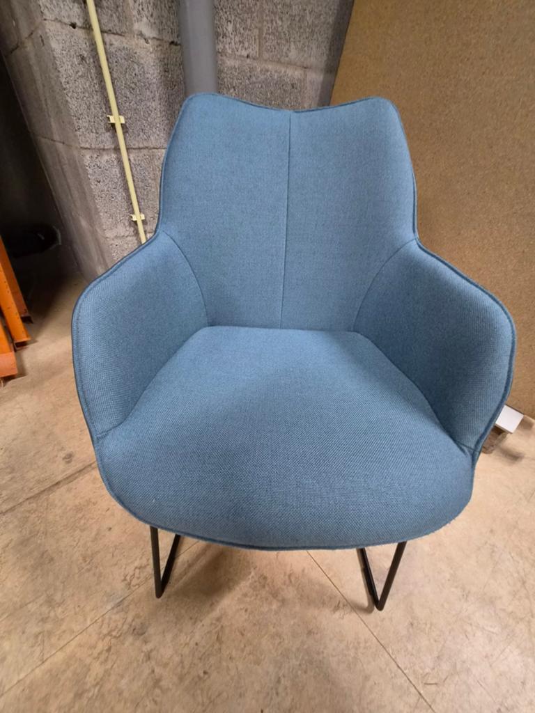 Set eetkamerstoelen blauw 4 stuks Bree's op slede frame, Ophalen, 75 tot 100 cm, Zo goed als nieuw, Modern