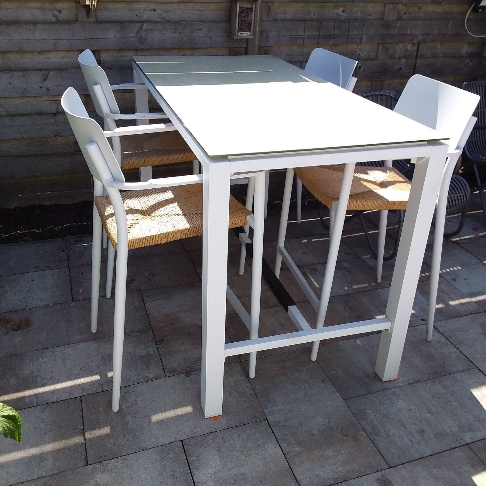 Hoog tuinset met tafel en stoelen - 150x75 cm, Ophalen of Verzenden, Zo goed als nieuw, Eettafel, Tuinset