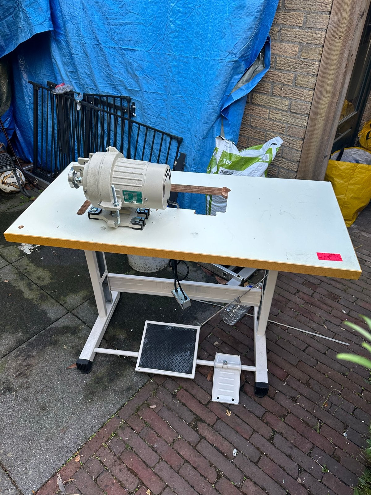 Juki naaimachine tafel (zonder motor), Hobby en Vrije tijd, Overige merken, Gebruikt, Verzenden, Industrieel