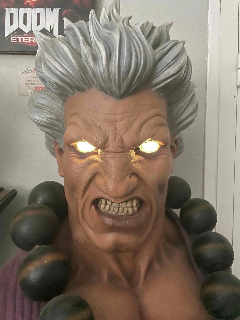 Street Fighter Shin Akuma Life-Size Bust Exclusive Edition, Ophalen of Verzenden, Zo goed als nieuw, Tv, Beeldje, Replica of Model