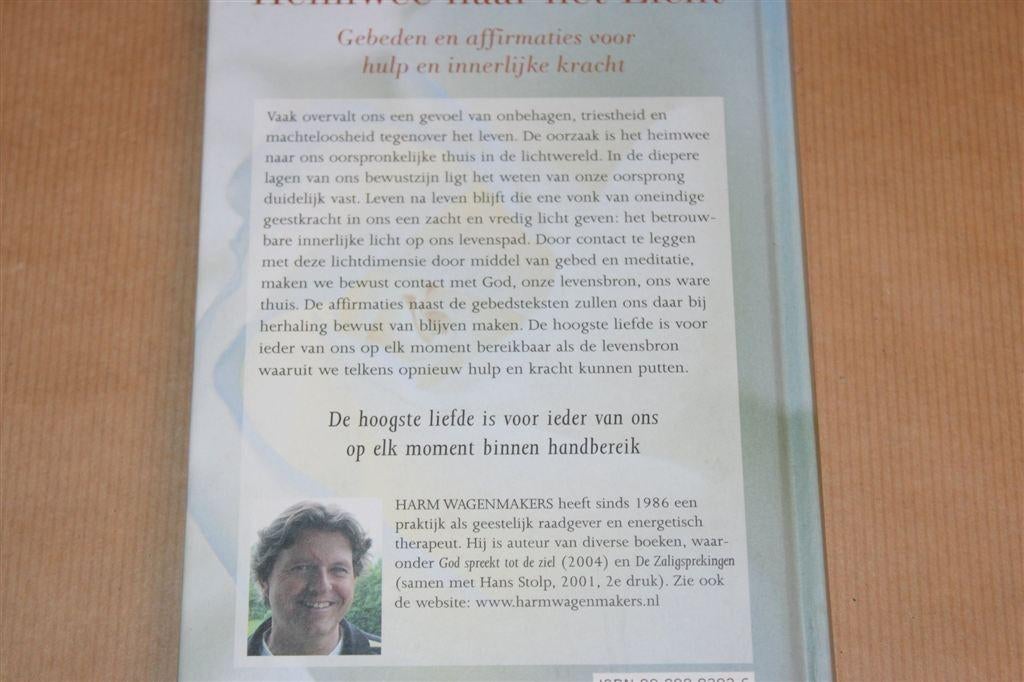 Heimwee naar het Licht — Gebeden & Affirmaties voor Kracht, Ophalen of Verzenden, Gelezen, Overige onderwerpen, Achtergrond en Informatie