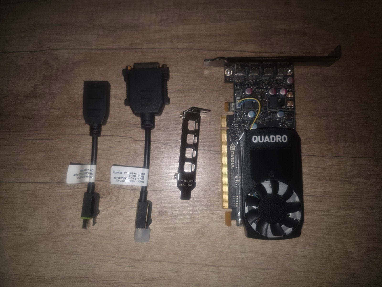 Nvidia Quadro P620 Low/High Profile Bracket Nieuwstaat, Computers en Software, Videokaarten, PCI-Express 3, DisplayPort, Ophalen of Verzenden