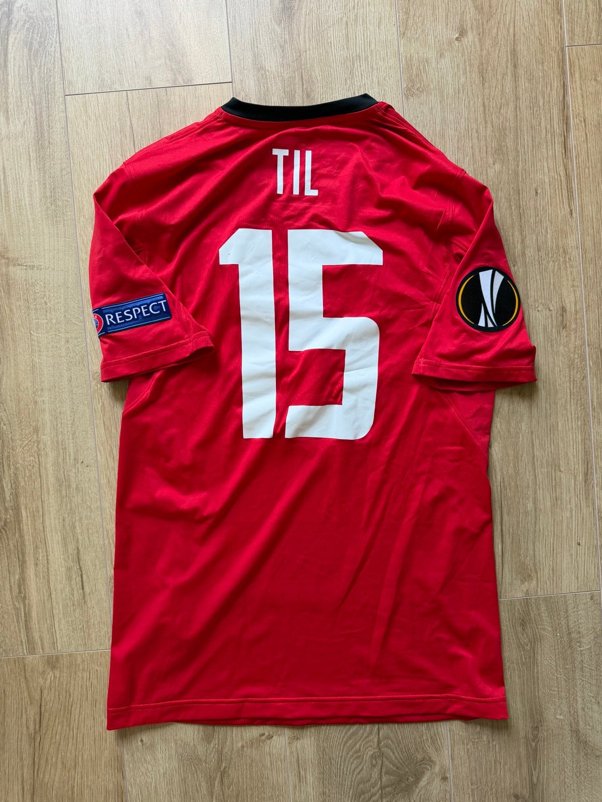 AZ Alkmaar Guus Til #15 Match Worn Europa League Shirt, Maat 48/50 (M), Ophalen of Verzenden, Voetbal, Gedragen