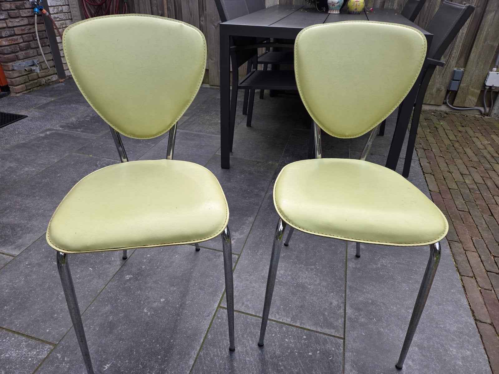 2 vintage, retro keukenstoelen, Ophalen, Overige kleuren, Leer, Twee