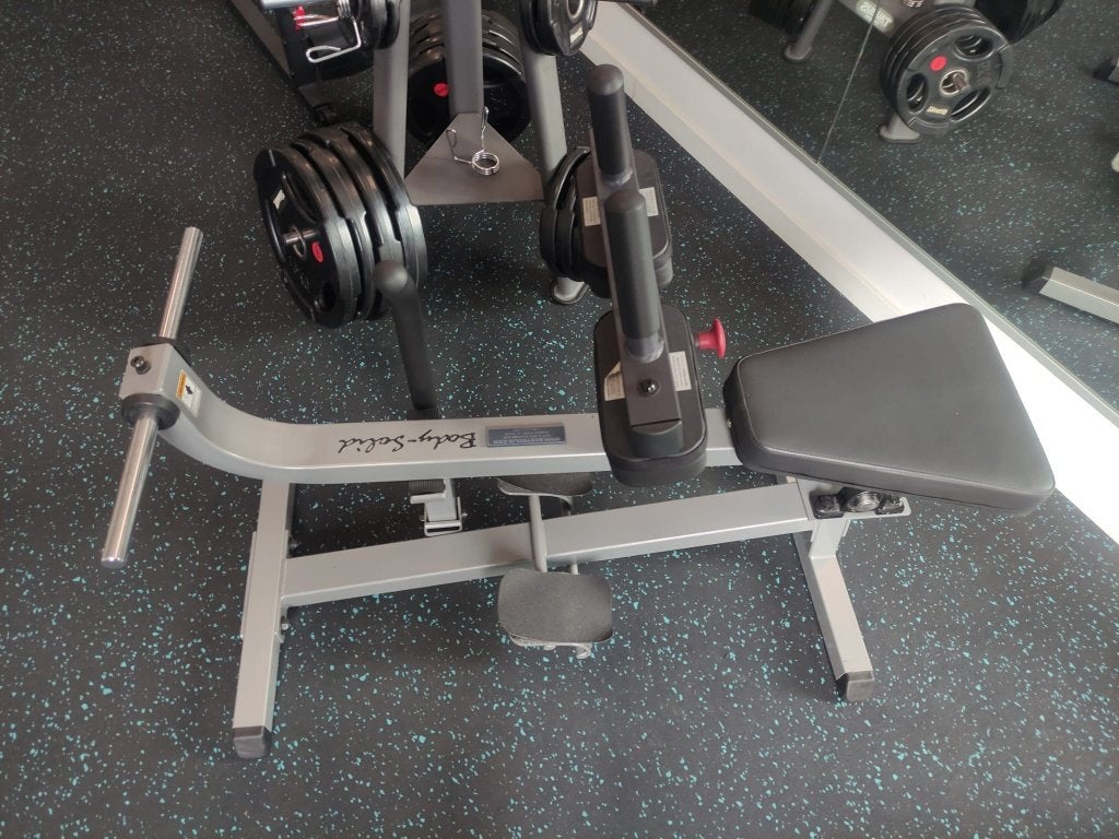 Body-Solid Seated Calf Raise | Professioneel kuitapparaat, Ophalen, Gebruikt, Krachtstation, Metaal