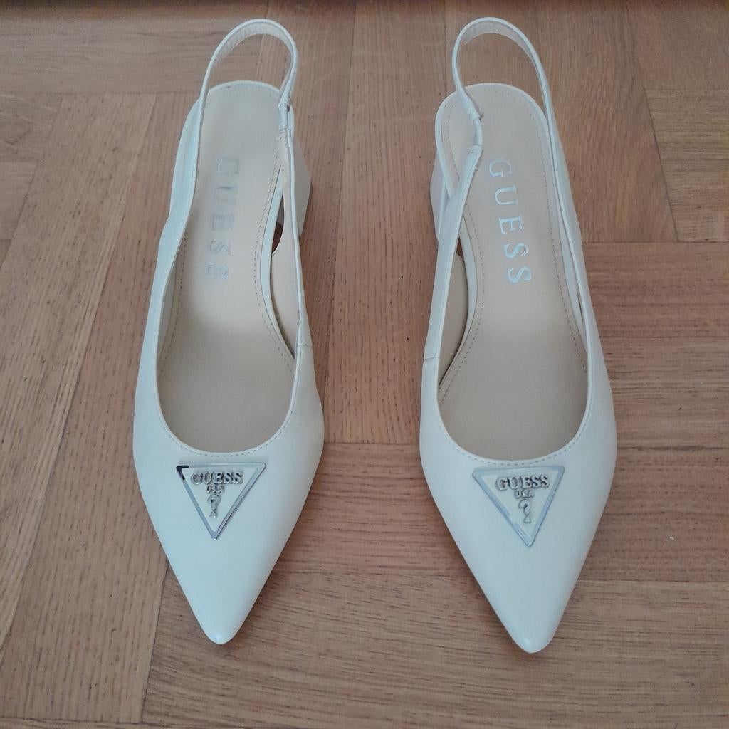 Nieuwe Guess pumps met lage hak - Crème, Schoenen met lage hakken, Guess, Beige, Nieuw