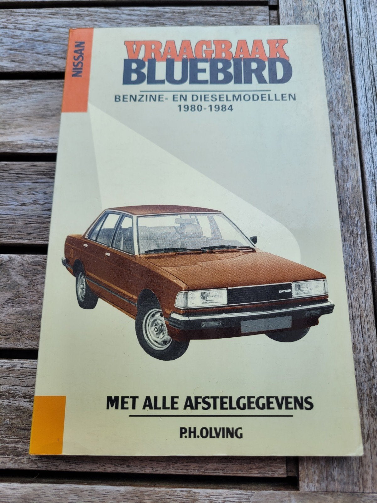 Vraagbaak Nissan Bluebird 1980-1984, Ophalen of Verzenden