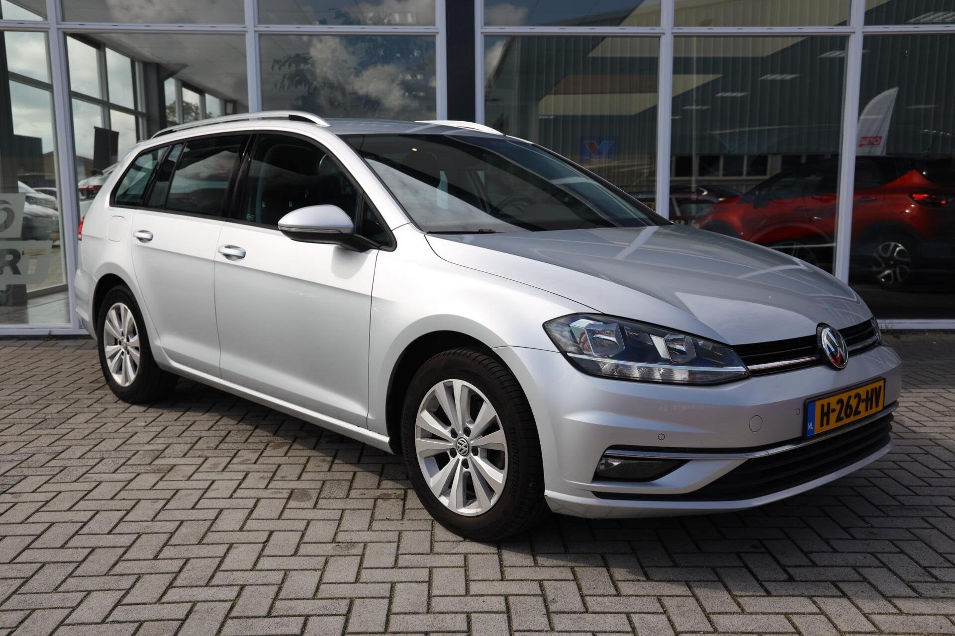 Volkswagen Golf 1.6 TDI Comfortline Business|Navi|ACC|Stoelv, Auto's, Voorwielaandrijving, Gebruikt, 4 cilinders, Met garantie (alle)