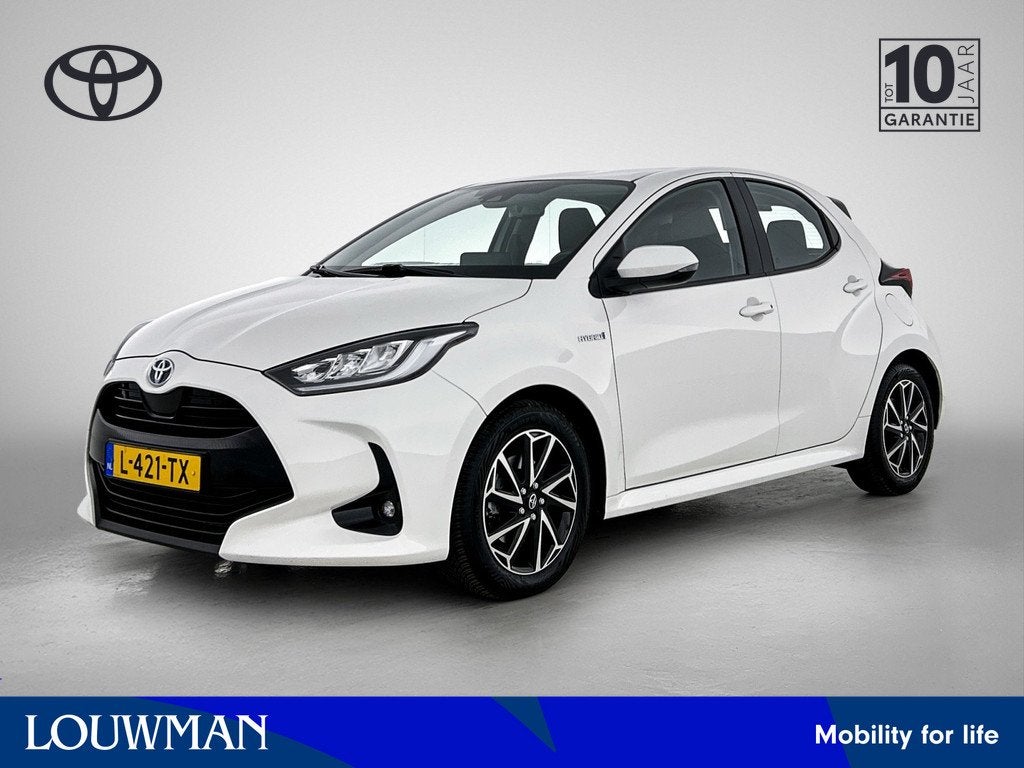Toyota Yaris 1.5 Hybrid Dynamic | All-Seasonbanden | Stoelve, 12 maanden, Gebruikt, 1490 cc, Bedrijf