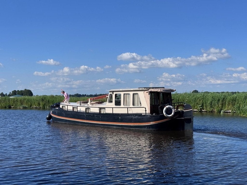 IJSSELAAK | Klassiek schip uit 1897 incl complete historie, Watersport en Boten, Ophalen, Gebruikt, Staal, Binnenboordmotor