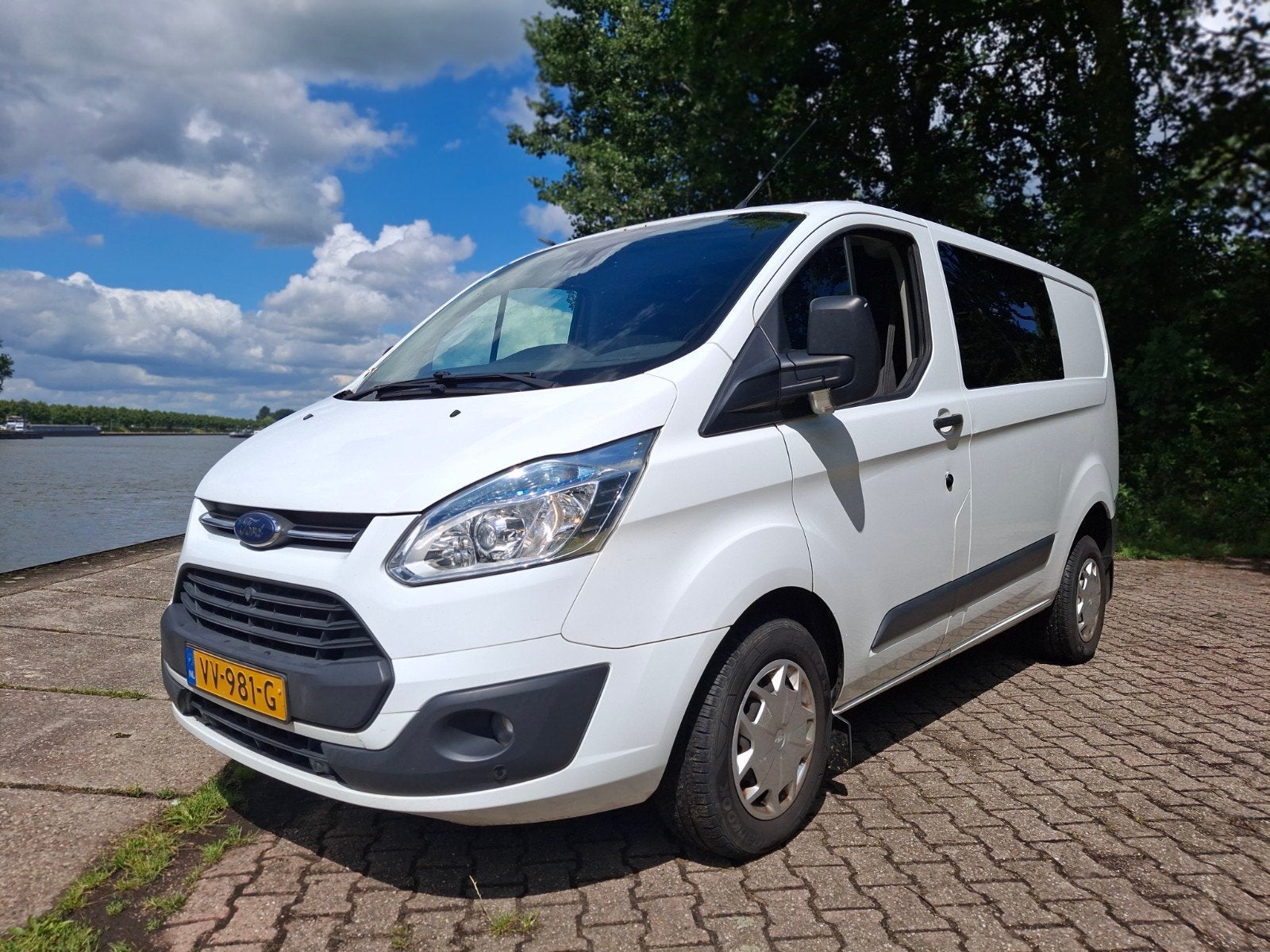 Ford Transit Custom 2.2 Tdci 74KW 2016, Auto's, Voorwielaandrijving, Euro 5, Stof, Zwart