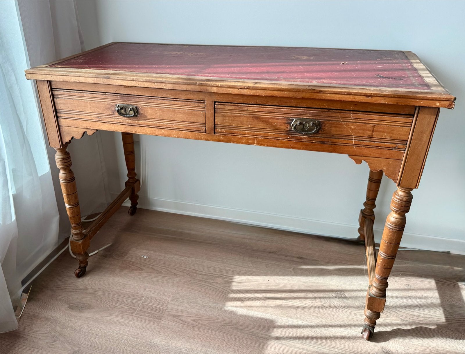 Antiek schrijftafeltje/bureau –origineel lederen schrijfblad, Ophalen