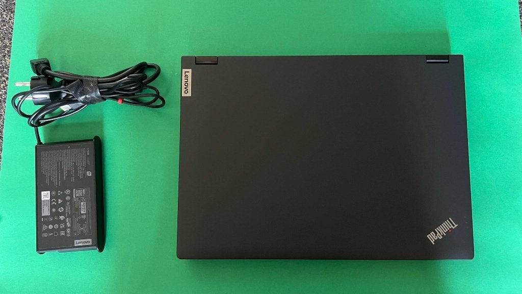 Lenovo ThinkPad P16v Gen 2, Computers en Software, Windows Laptops, Ophalen, 2 tot 3 Ghz, 14 inch, Zo goed als nieuw