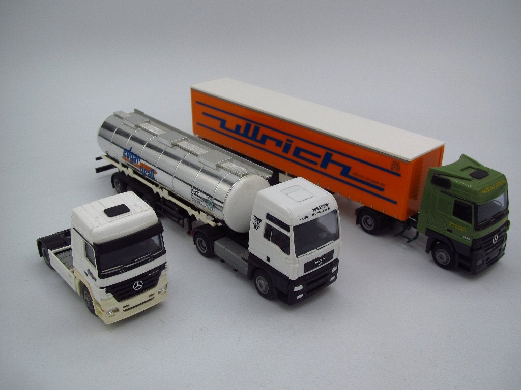 AWM - 3x Miniatuur Trucks 1:87, Ophalen of Verzenden, Gebruikt, Bus of Vrachtwagen, Overige merken