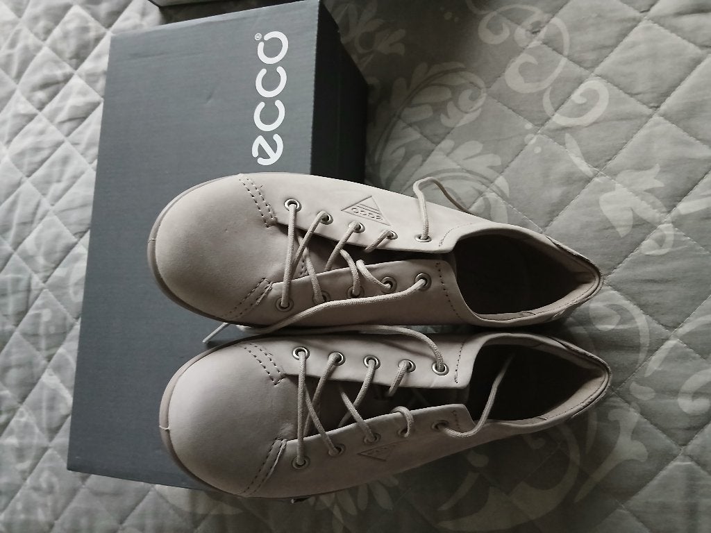 TE KOOP; ECCO DAMES SCHOENENMAAT 38 GRIJS VETER, Ophalen, Ecco, Schoenen met lage hakken, Nieuw