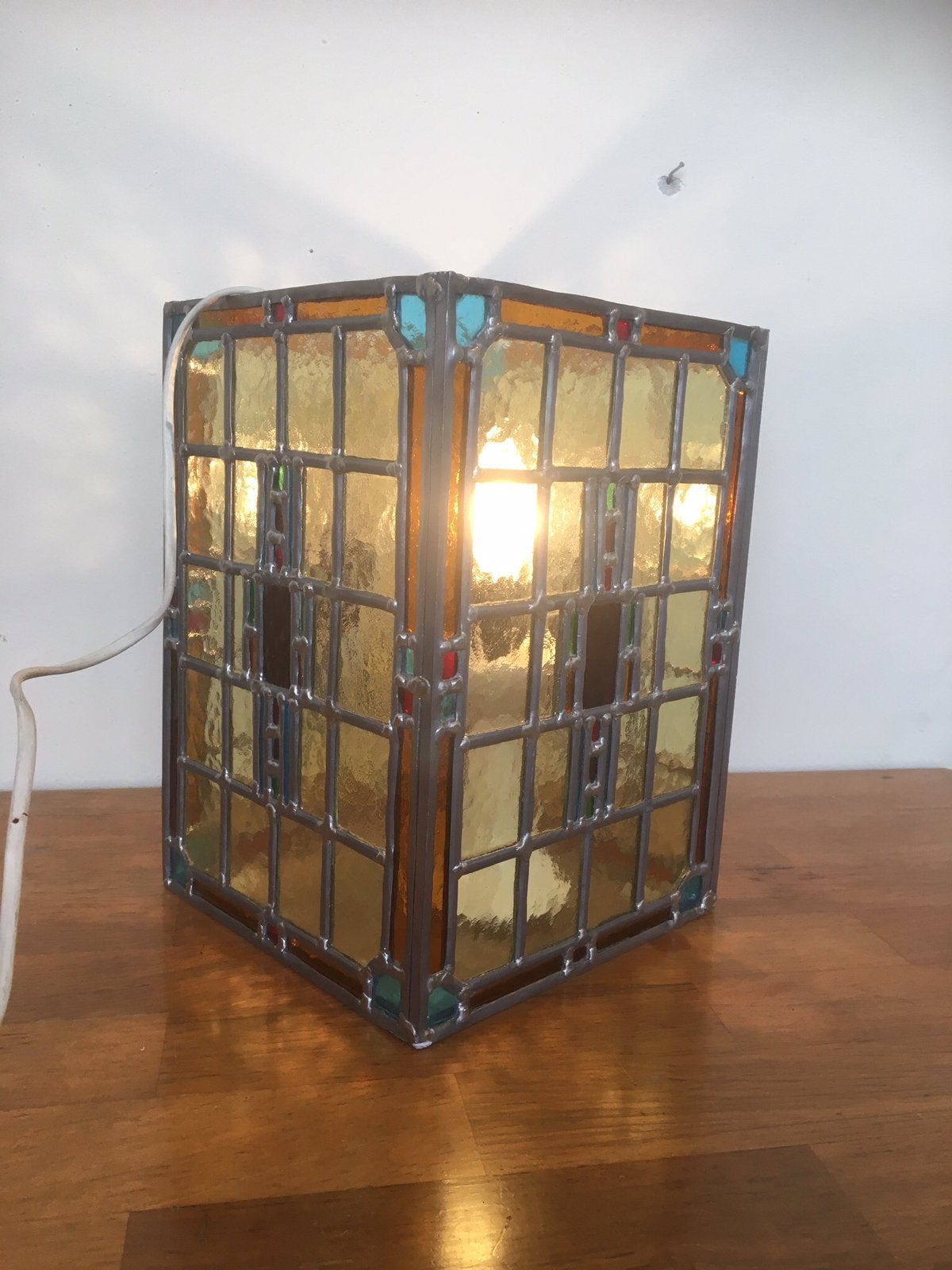 Vintage glas in lood windlicht. Handgemaakt., Ophalen of Verzenden, Zo goed als nieuw, Minder dan 80 cm, Glas in lood