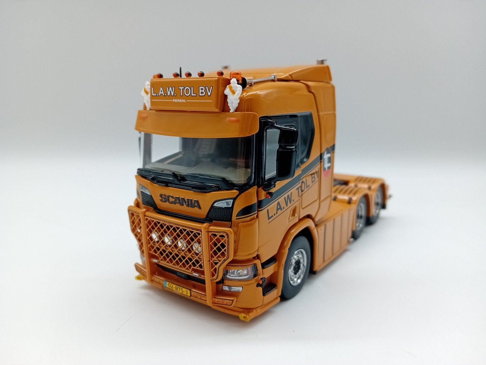IMC SCANIA R - L.A.W. TOL BV.