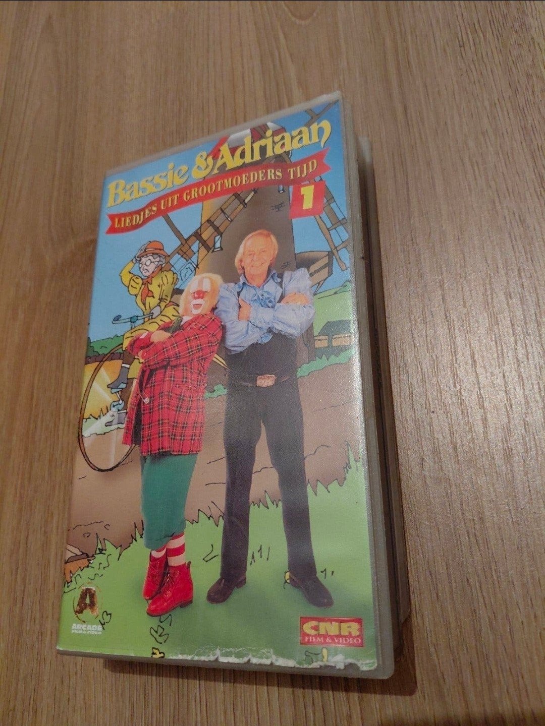 Bassie en Adriaan: Liedjes uit Grootmoeders Tijd deel 1 vhs., Ophalen of Verzenden, Gebruikt, Kinderprogramma of -film, VHS