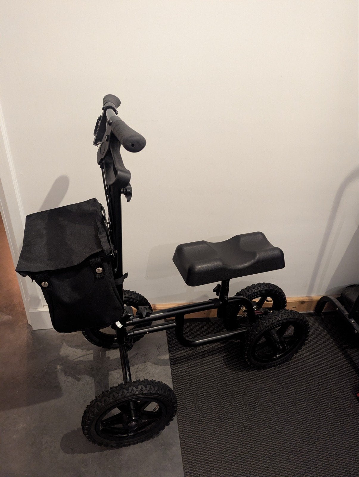 Kniestep, Ophalen, Zo goed als nieuw