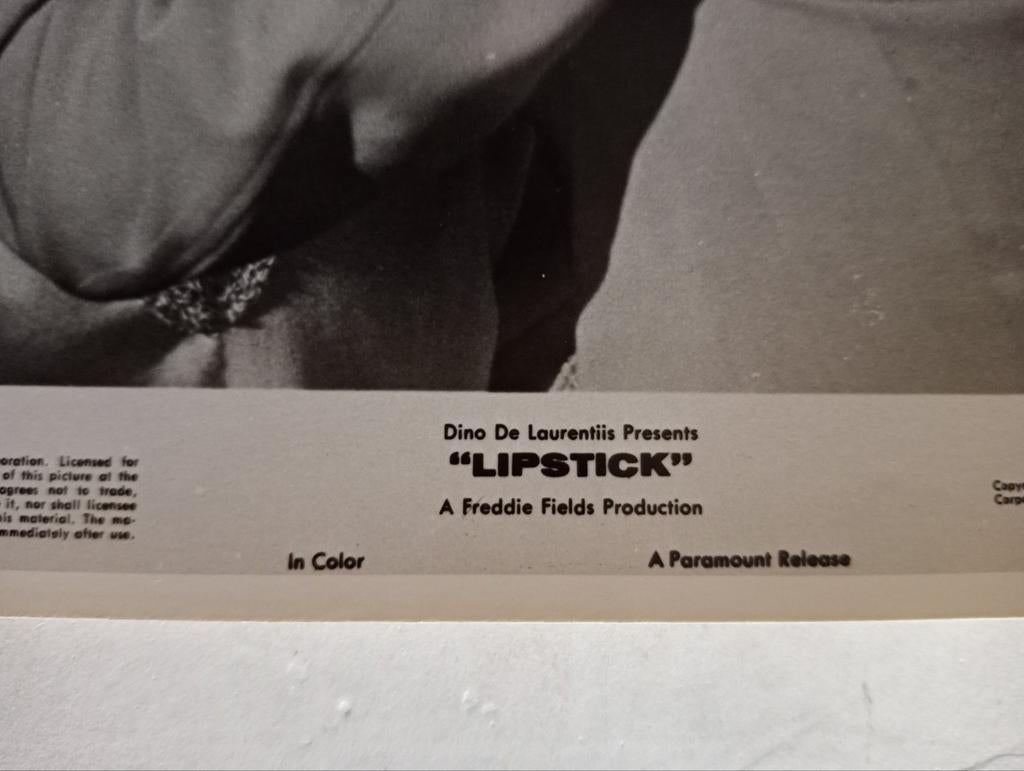 Vintage foto "Lipstick" (1976) - Filmstill, Ophalen of Verzenden, 1960 tot 1980, Gebruikt, Overige onderwerpen