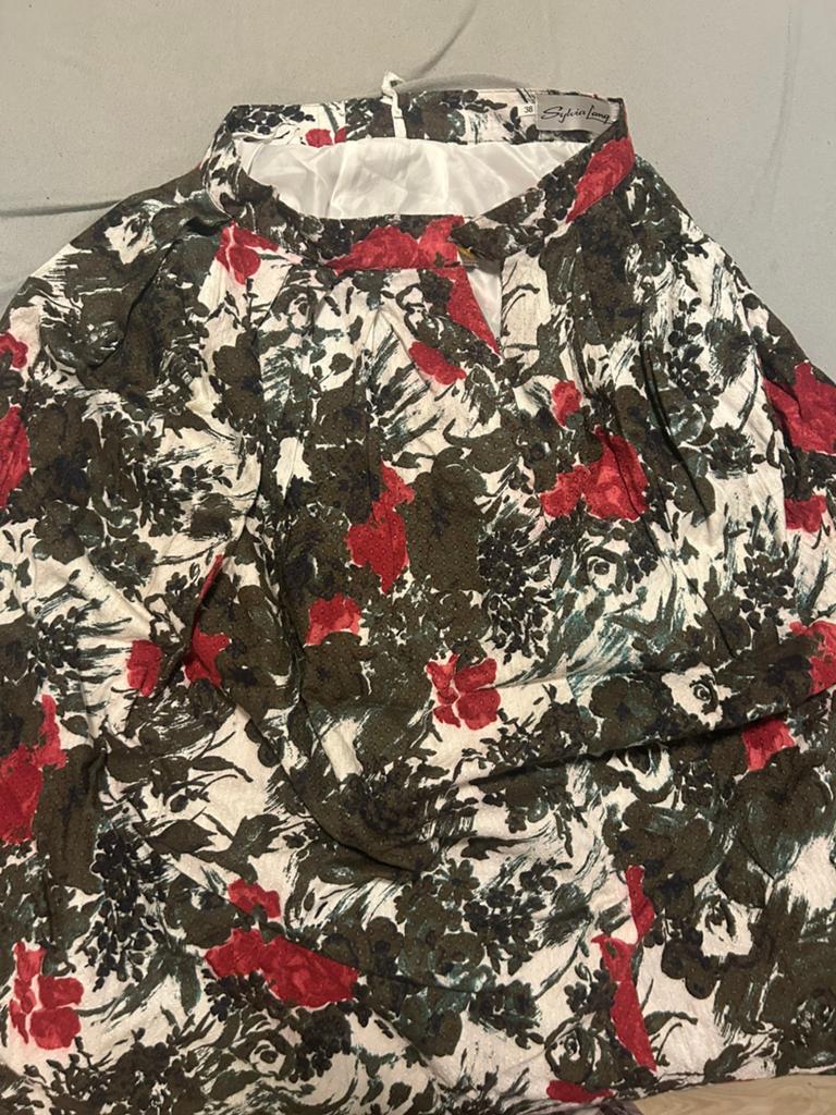 Vintage Floral Skirt Size 38, Kleding | Dames, Rokken, Zo goed als nieuw, Maat 38/40 (M), Zwart, Boven de knie, Ophalen of Verzenden
