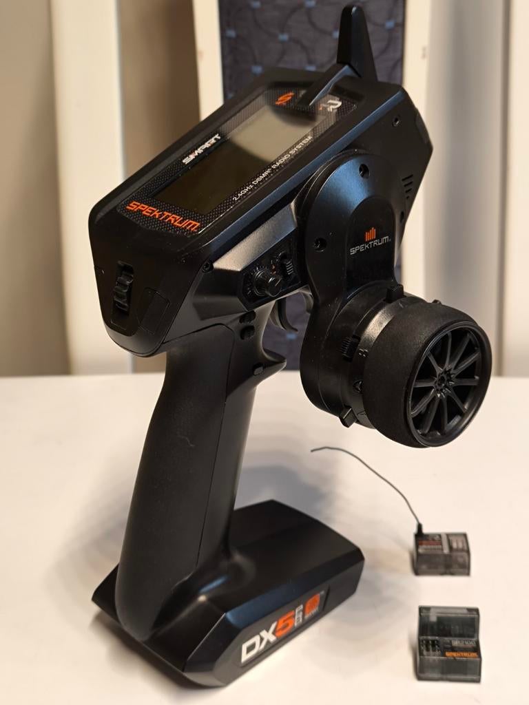 Spektrum DX5 Pro zenderset met SR2000 en SR2100 ontvangers, Ophalen of Verzenden, Zo goed als nieuw