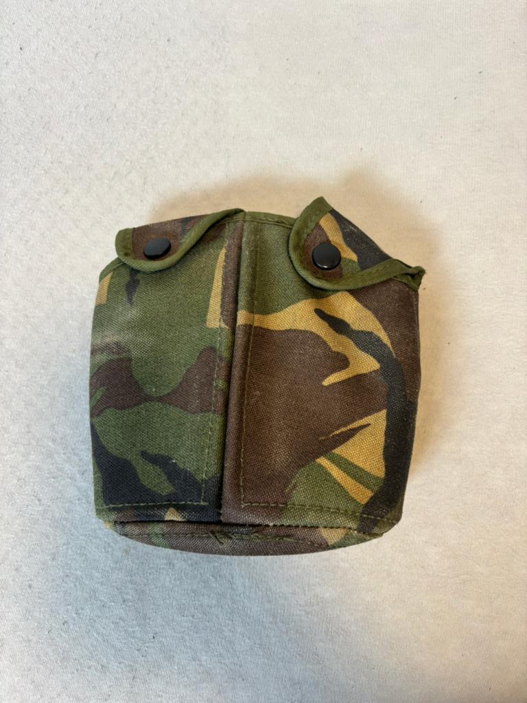 Originele veldvles houder defensie 1993 woodland, Ophalen of Verzenden, Landmacht, Nederland, Kleding of Schoenen