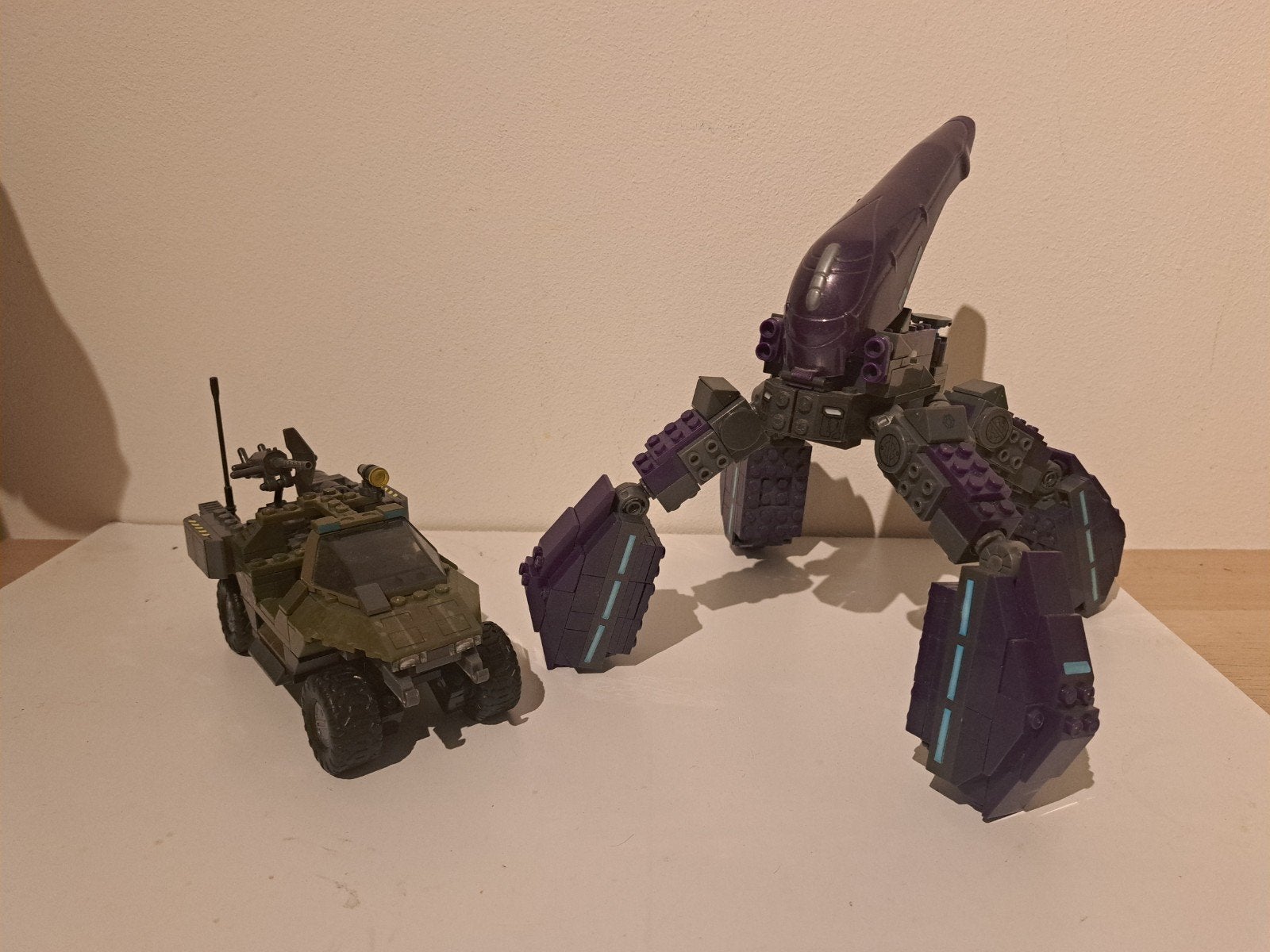 mega bloks halo UNSC gausshog vs covenant locust, Ophalen of Verzenden, Megabloks
