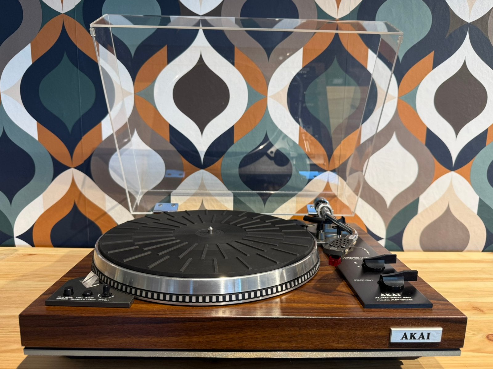 Akai AP-306, gereviseerd, nieuwstaat, 1 jaar garantie, Ophalen, Pitch-regelaar, Zo goed als nieuw, Platenspeler