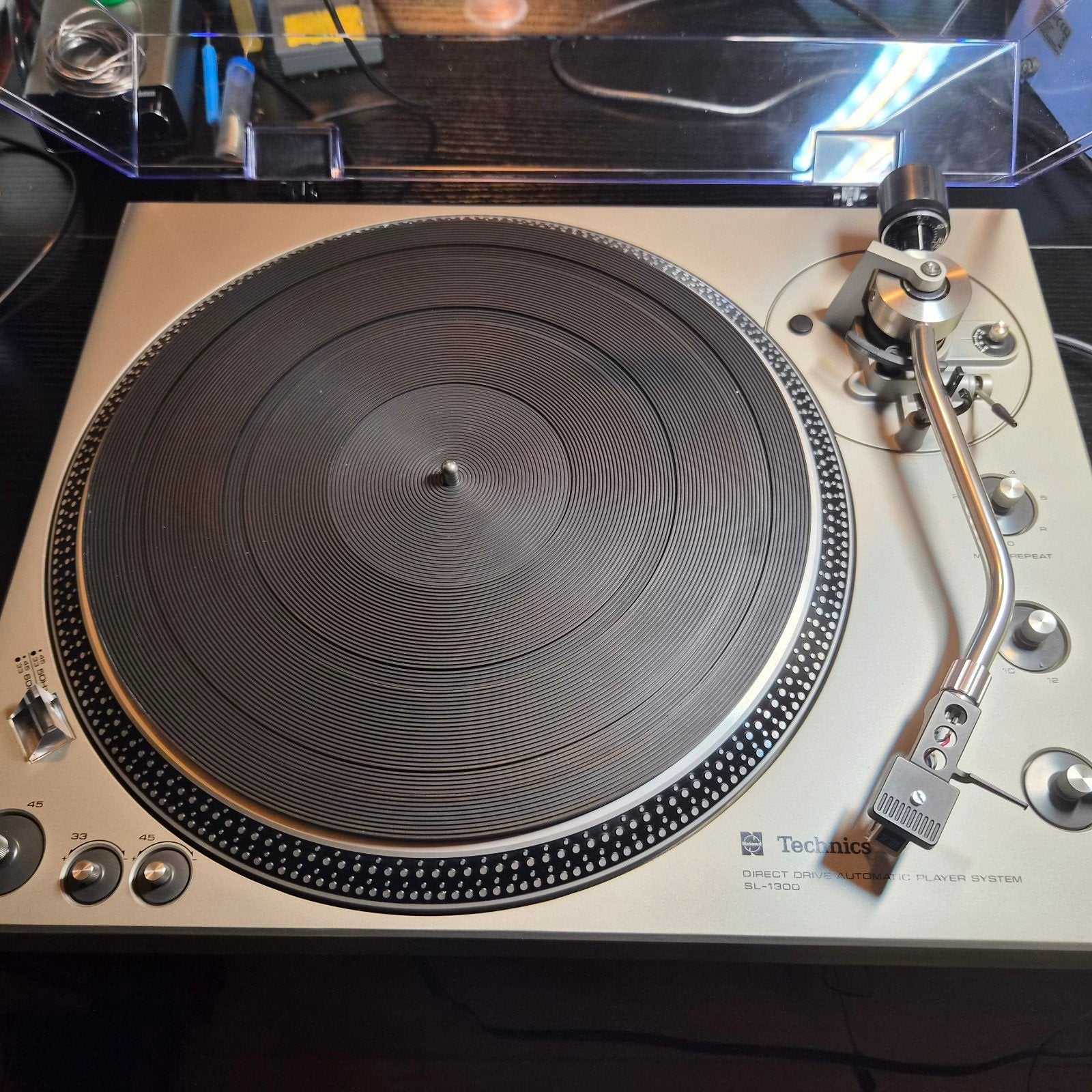 Technics SL-1300 – volledig gereviseerd – nieuwe stofkap – D, Automatisch, Refurbished, Ophalen of Verzenden, Platenspeler