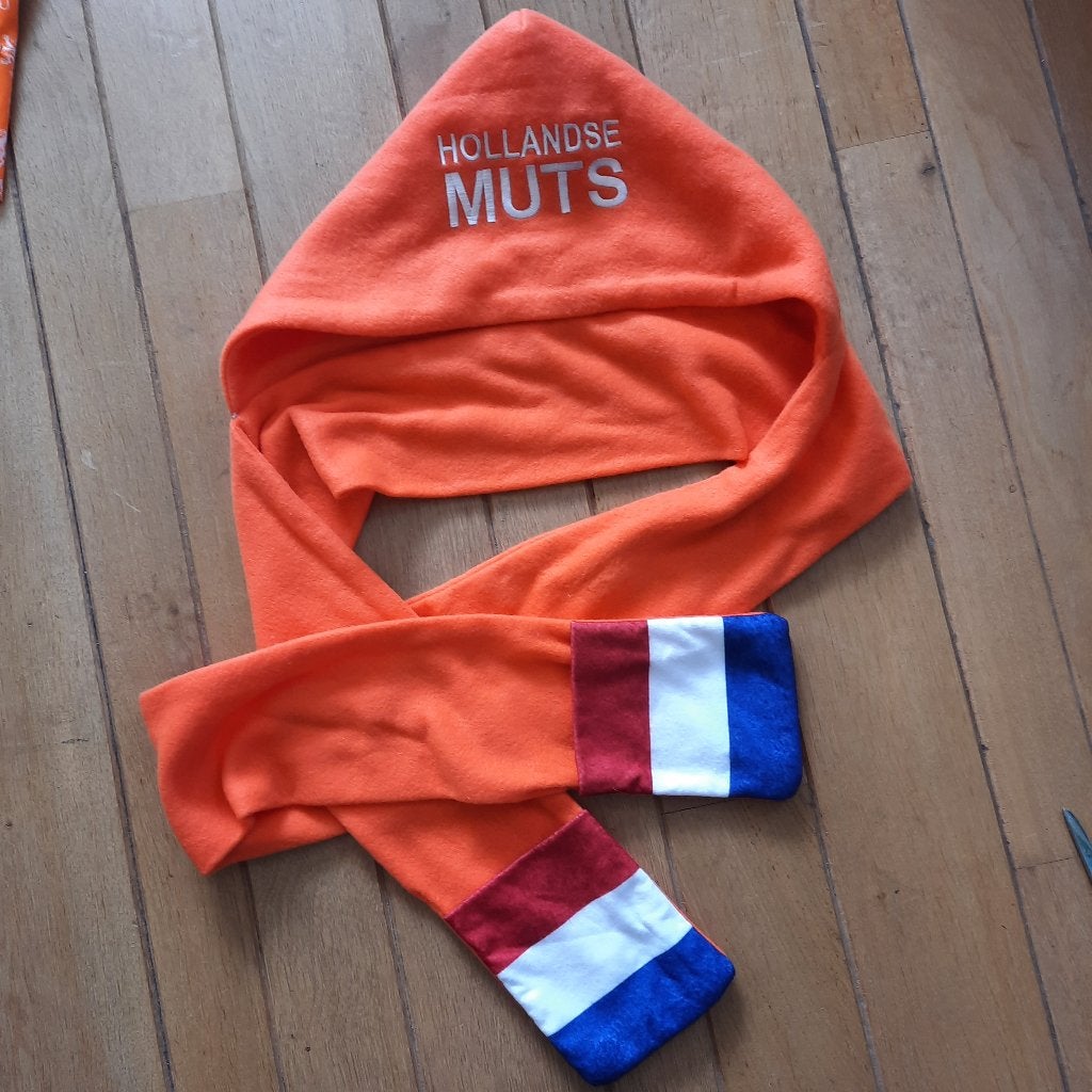 Hollandse muts met sjaal en handwarmers oranje -  nieuw -, Ophalen of Verzenden, Nieuw, Oranje of Koningsdag