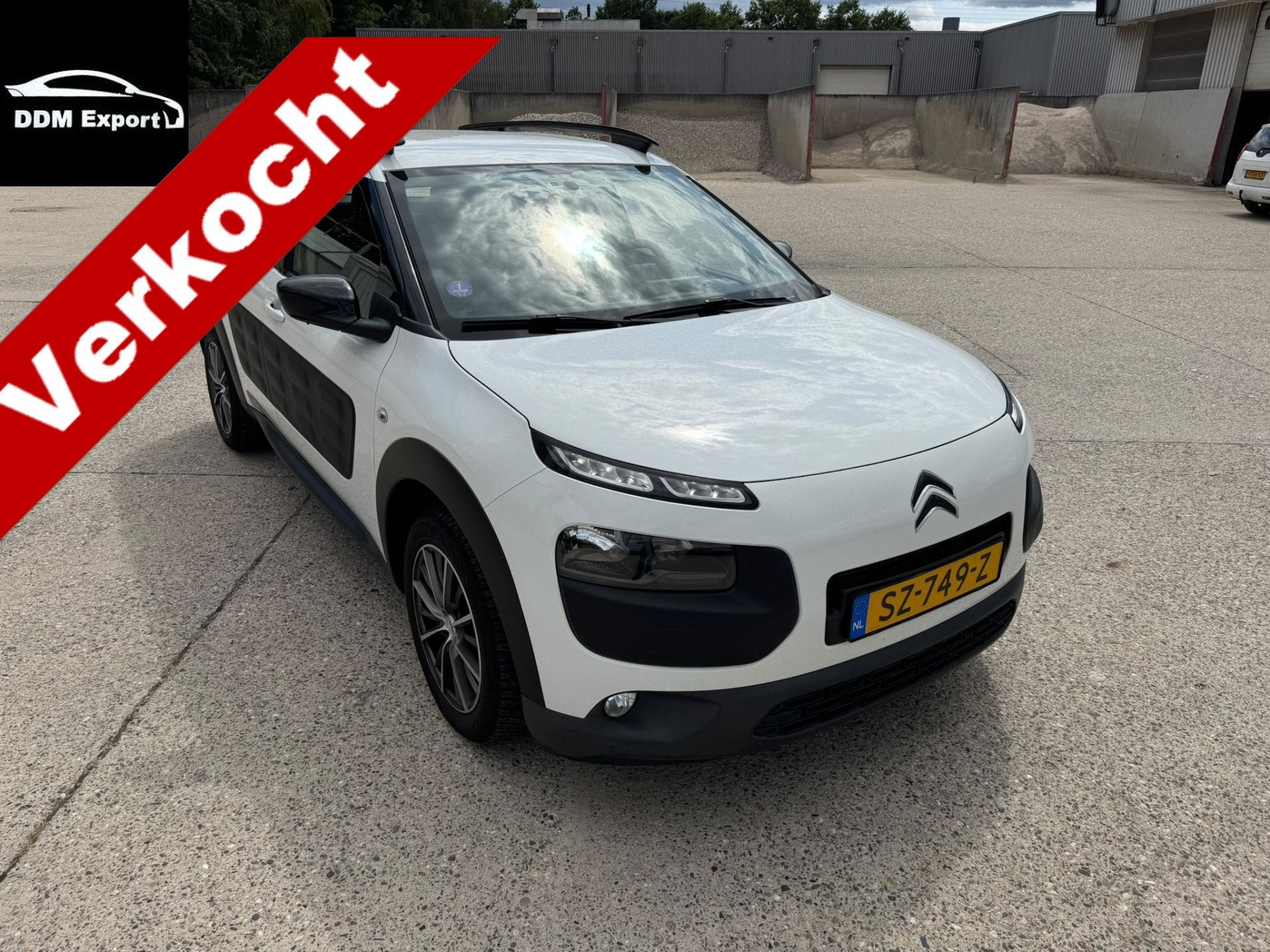 Citroën C4 Cactus 1.2 PureTech Business (bj 2015), Auto's, Citroën, Voorwielaandrijving, 1199 cc, 82 pk, Wit