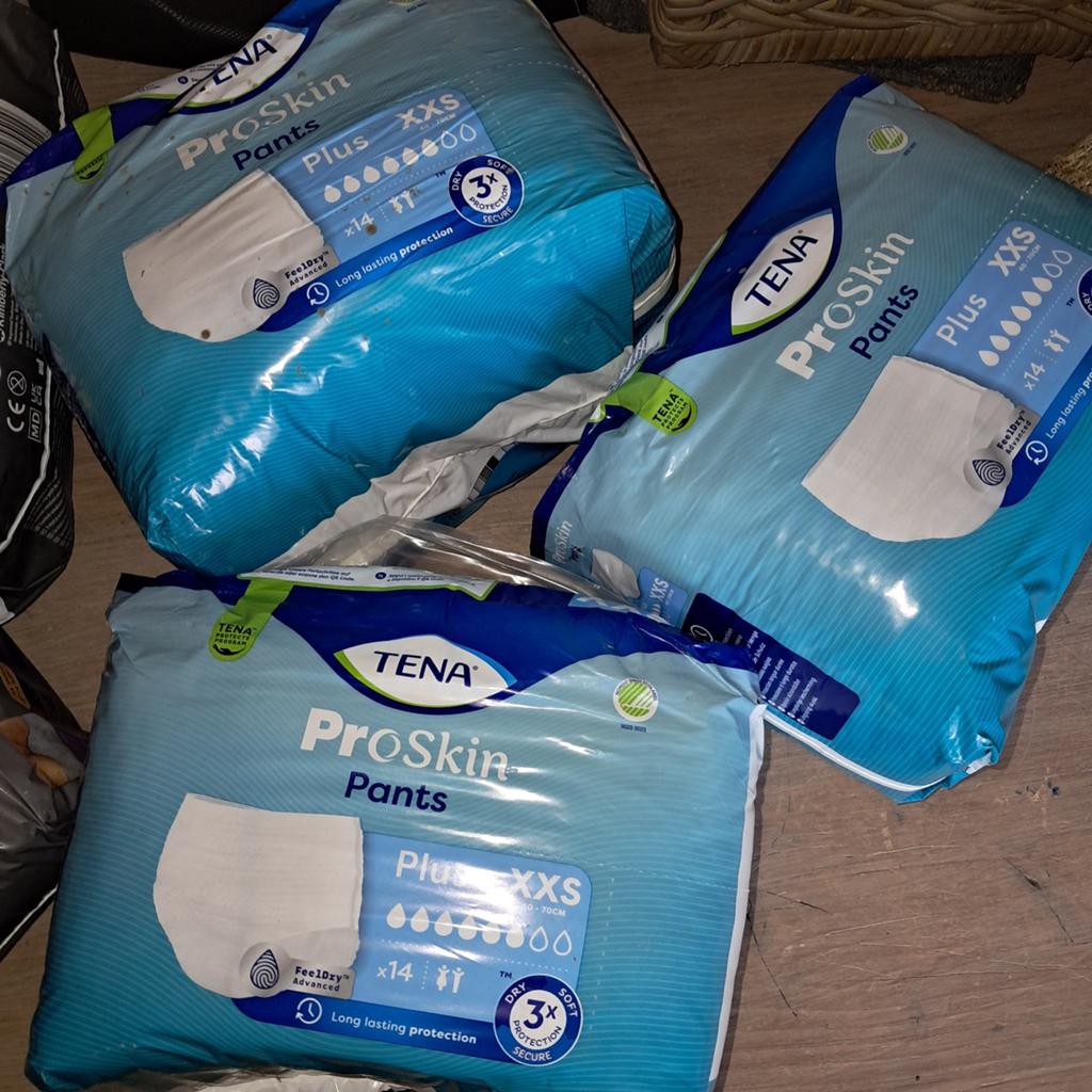 3 pakken tena pants nieuw xxs, Ophalen, Nieuw