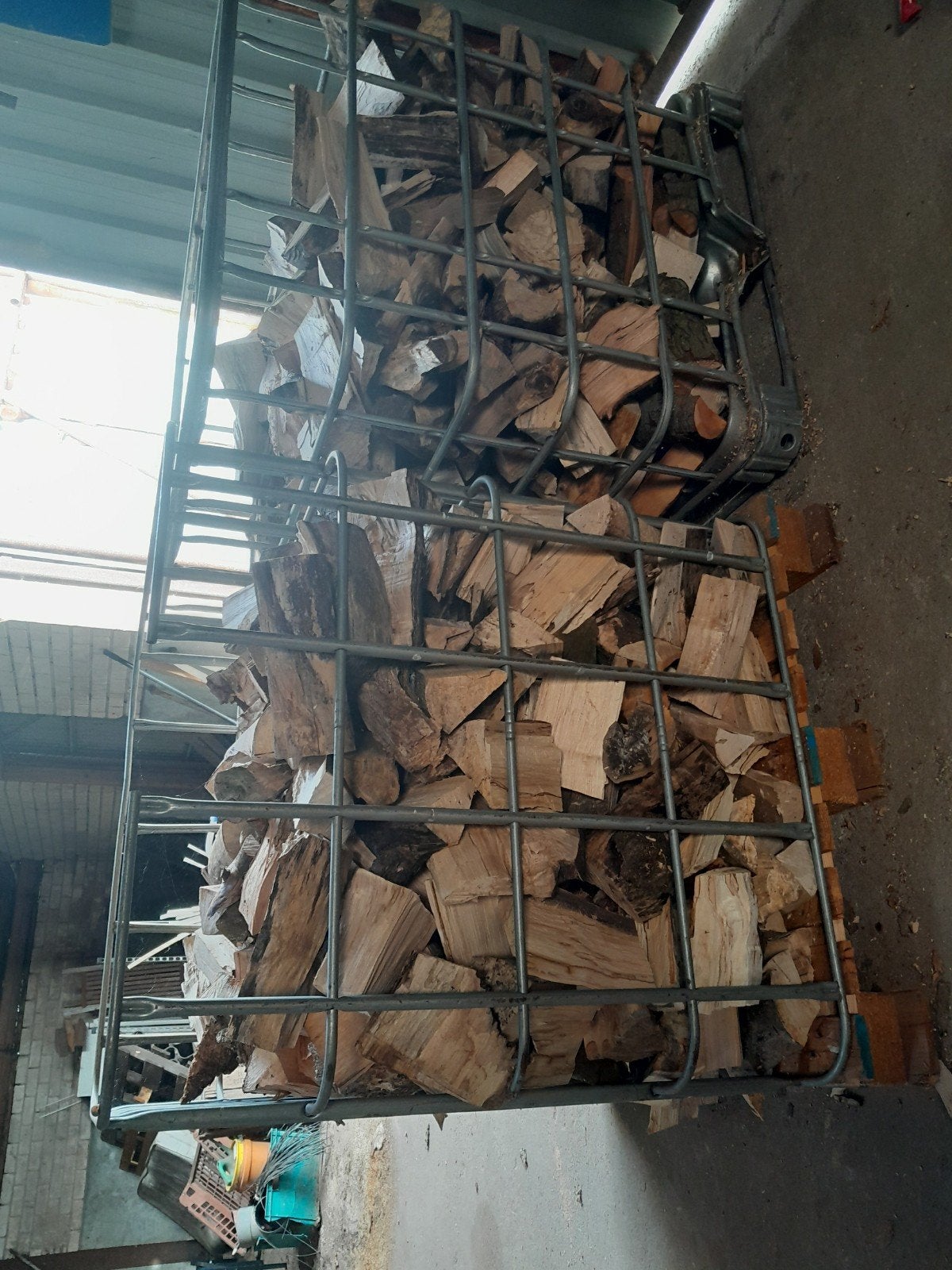 Gekloofd brandhout in IBC-containers, Ophalen, Nieuw