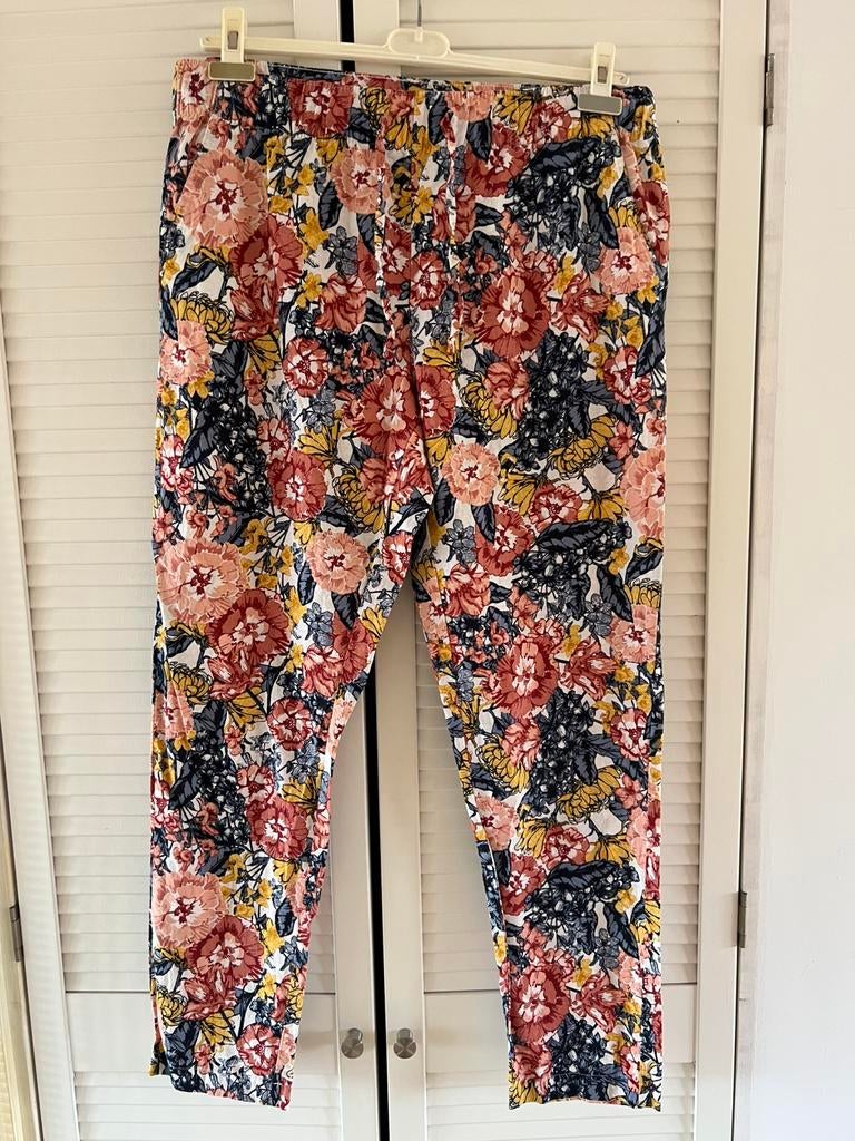Esmara katoen met elastan broek maat 46, Kleding | Dames, Ophalen of Verzenden, Zo goed als nieuw, Blauw, Broek of Spijkerbroek