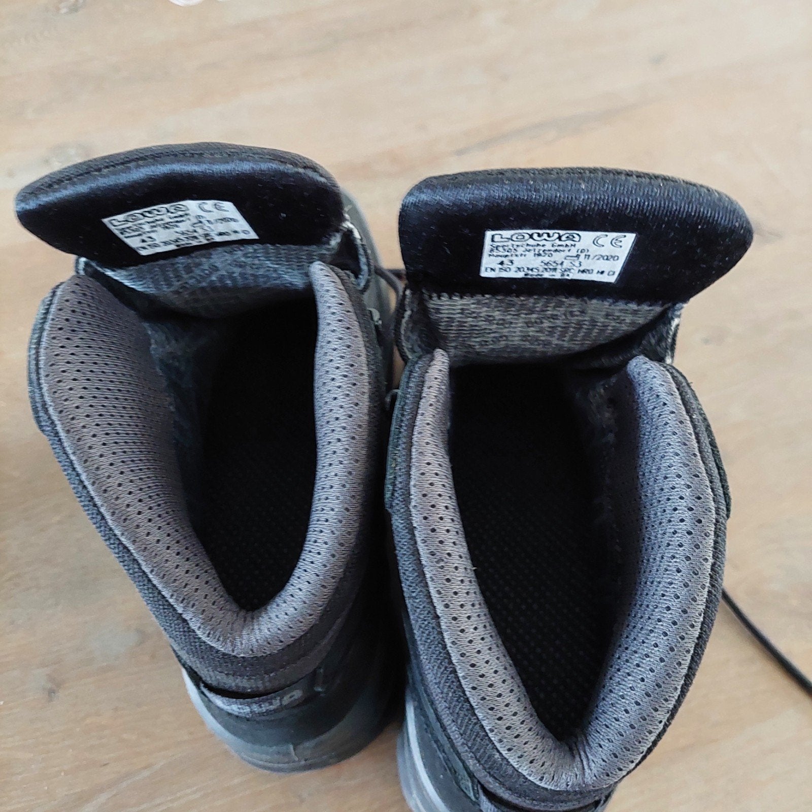 nieuwe lowa werkschoenen 43, Kleding | Heren, Schoenen, Ophalen of Verzenden, Nieuw, Zwart, Werkschoenen