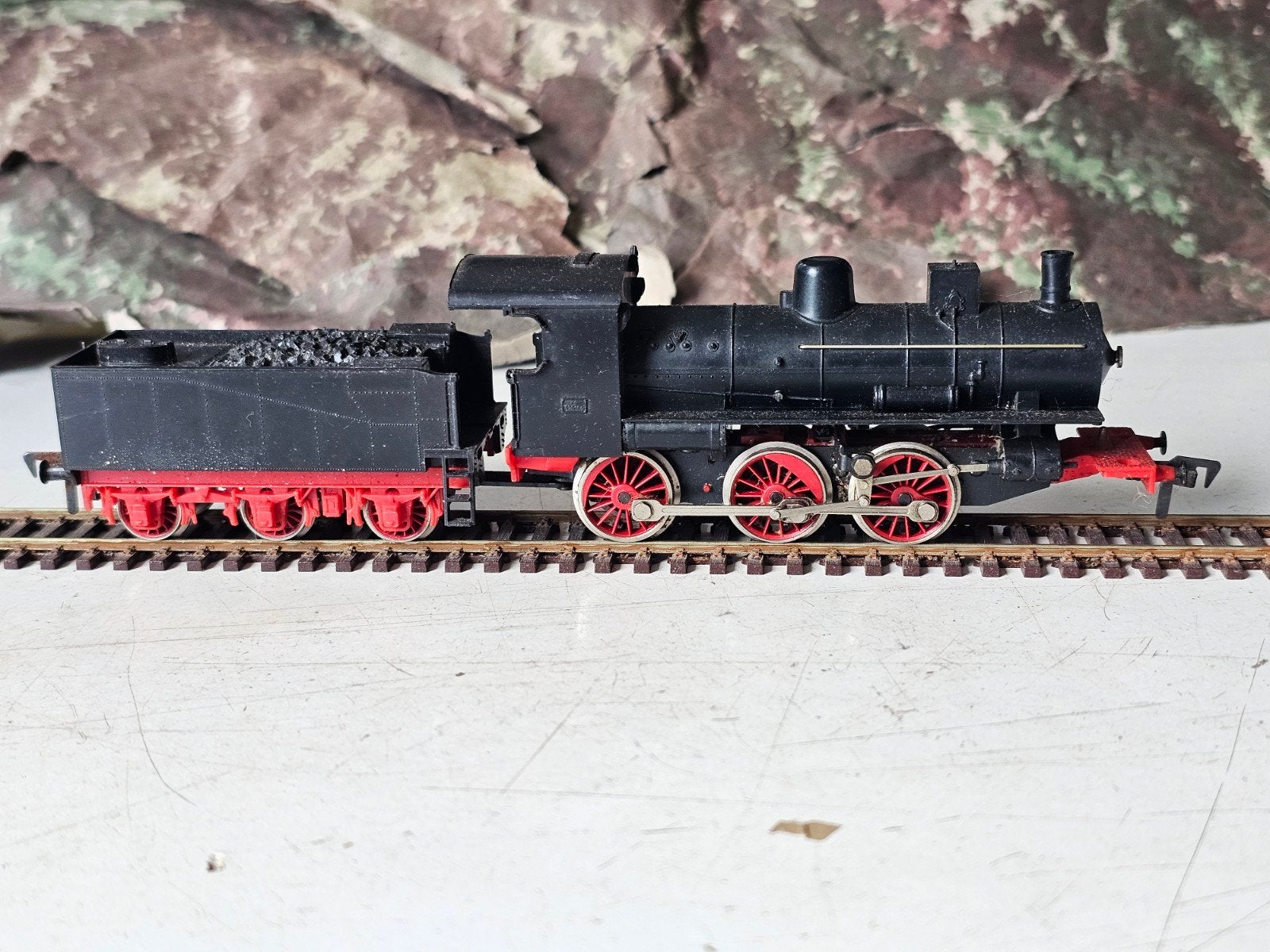 Rivarossi locomotief met tender voor de knutselaar, Gebruikt, Ophalen of Verzenden, Analoog, Gelijkstroom