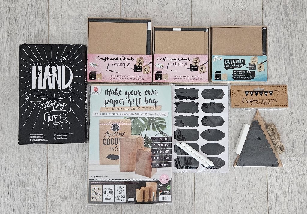 Pakket handlettering, kaarten, kado zakken, stickers en meer, Ophalen of Verzenden, Nieuw, Overige typen