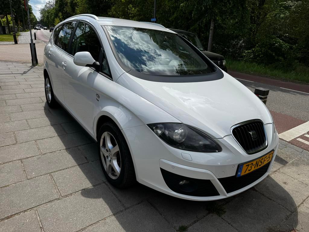 Seat Altea XL 1.8 Tfsi 118KW Stationwagon 2010 Wit, Voorwielaandrijving, Stof, 4 cilinders, Altea XL