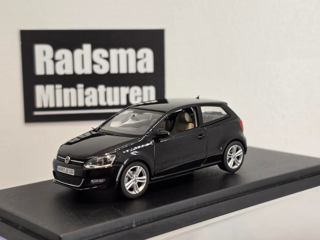Volkswagen Polo 6R - Zwart 3drs - 1:43 Schuco, Hobby en Vrije tijd, Modelauto's | 1:43, Zo goed als nieuw, Auto, Schuco, Ophalen of Verzenden
