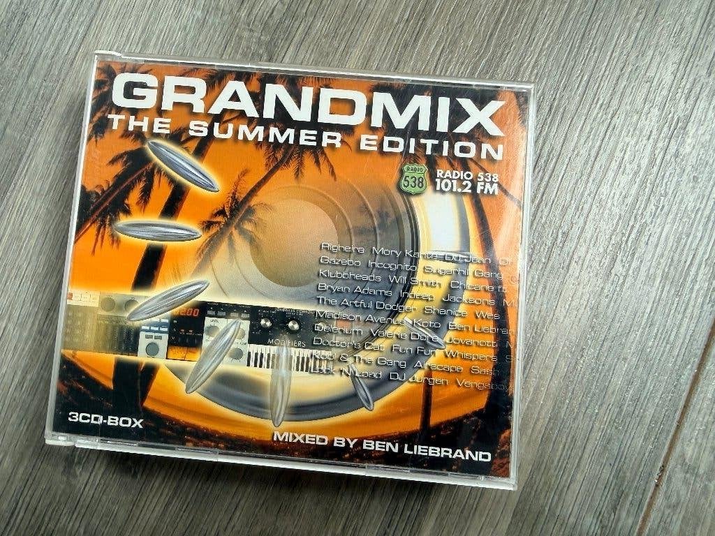 3 cd box Ben Liebrand Grandmix Summer Edition, Cd's en Dvd's, Ophalen of Verzenden, Zo goed als nieuw