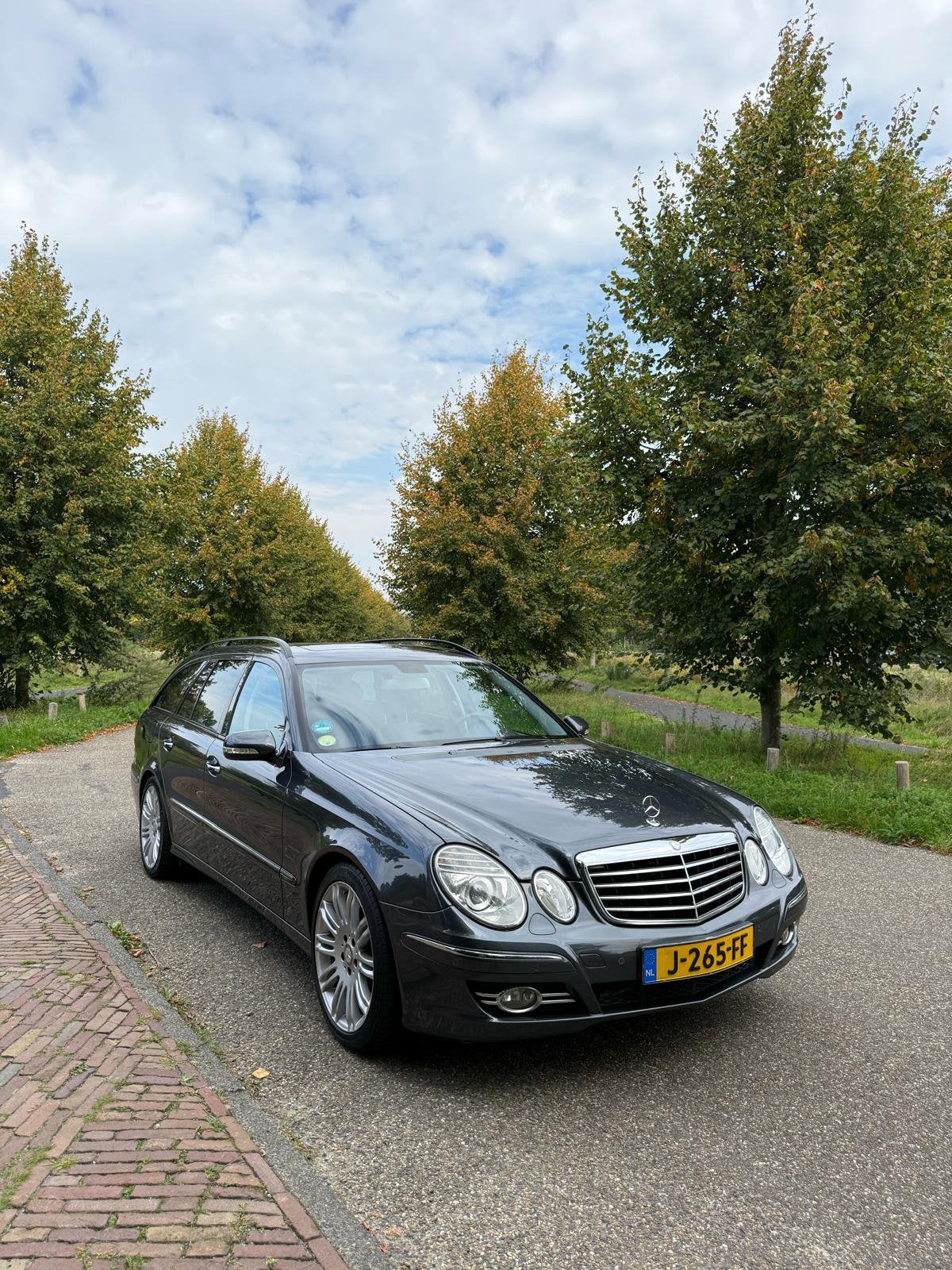 Mercedes-Benz E-Klasse 3.0 E280 Combi AUT 2007 Grijs, Auto's, Automaat, Achterwielaandrijving, 2996 cc, Stationwagon